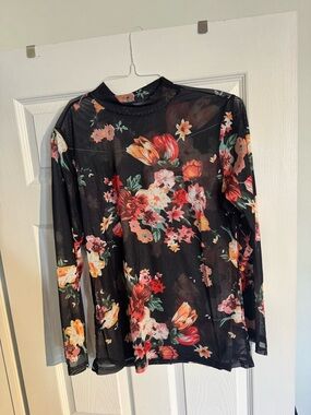 Floral Mesh Long-Sleeve Top - Black Floral